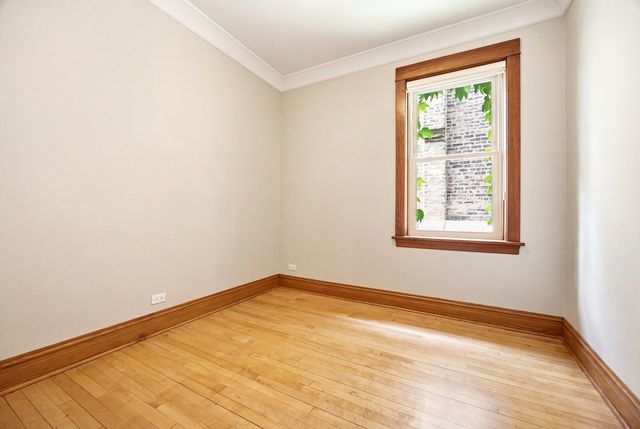 1639 W RASCHER Avenue, Chicago, IL 60640