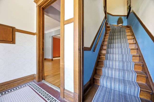 1639 W RASCHER Avenue, Chicago, IL 60640