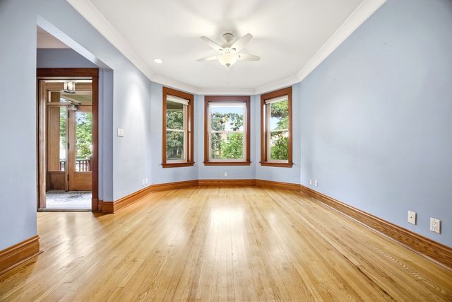 1639 W RASCHER Avenue, Chicago, IL 60640
