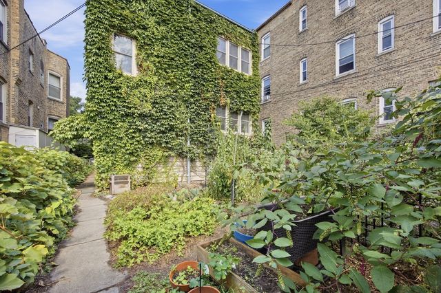 1639 W RASCHER Avenue, Chicago, IL 60640