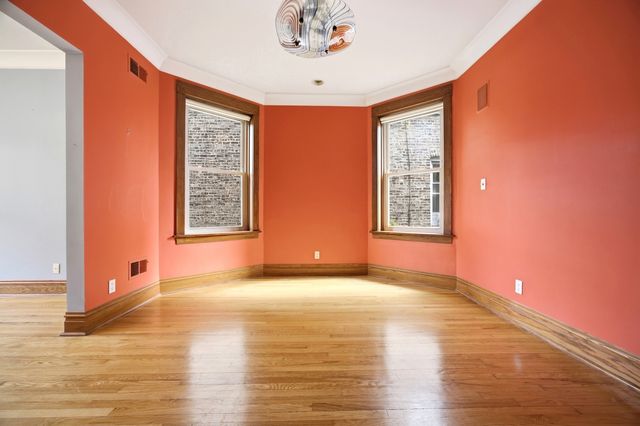 1639 W RASCHER Avenue, Chicago, IL 60640
