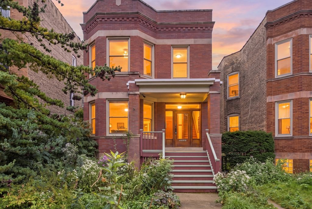 1639 W RASCHER Avenue, Chicago, IL 60640 — photo 2