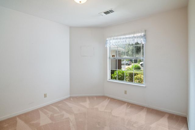 1858 Pontiac St, Oakdale, CA 95361