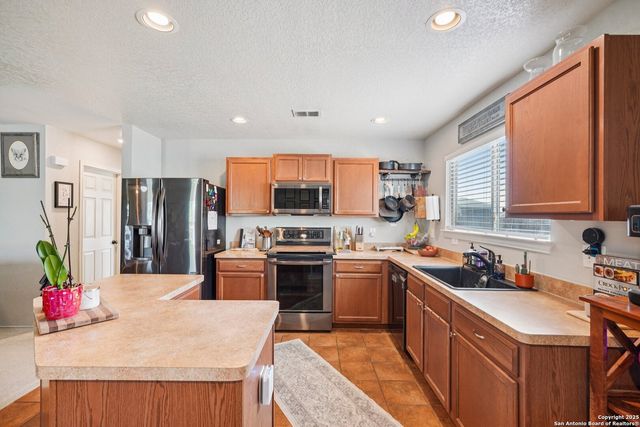 3238 NORTHWEST, New Braunfels, TX 78130