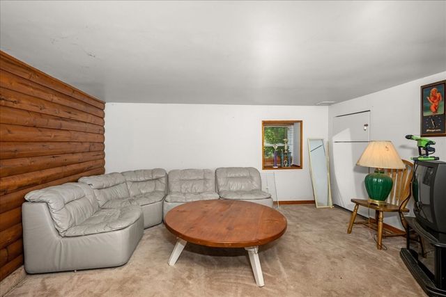 15 Anglin Ln, Shrewsbury, MA 01545