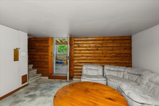 15 Anglin Ln, Shrewsbury, MA 01545