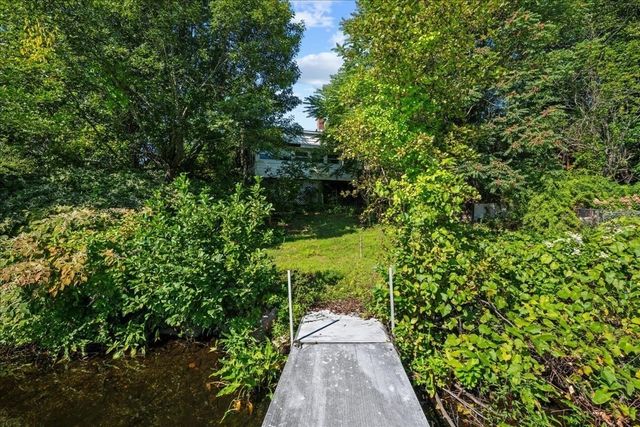15 Anglin Ln, Shrewsbury, MA 01545