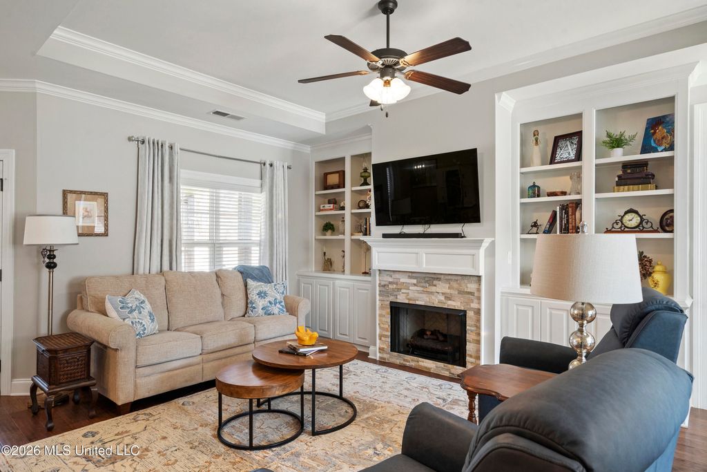 4389 W Vineyard Drive, Southaven, MS 38672 — photo 5
