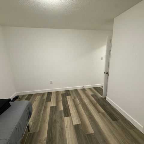 1306 Liveoak Avenue, Corsicana, TX 75110