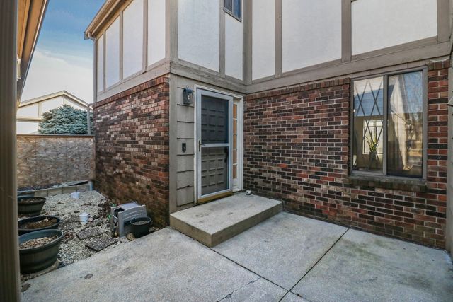 1305 Kingsridge Court C, Normal, IL 61761