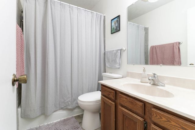 1305 Kingsridge Court C, Normal, IL 61761