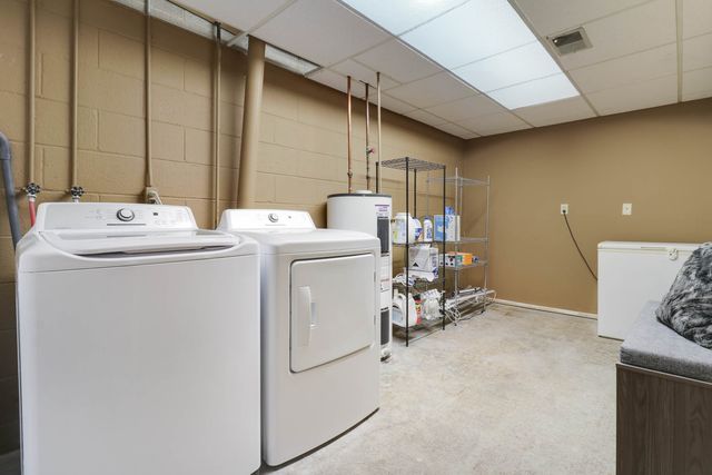 1305 Kingsridge Court C, Normal, IL 61761