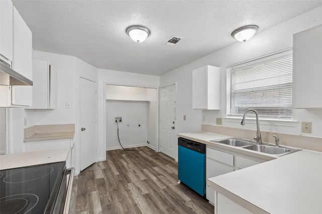 7525 & 7527 Tiffany Meadows Lane, Fort Worth, TX 76140
