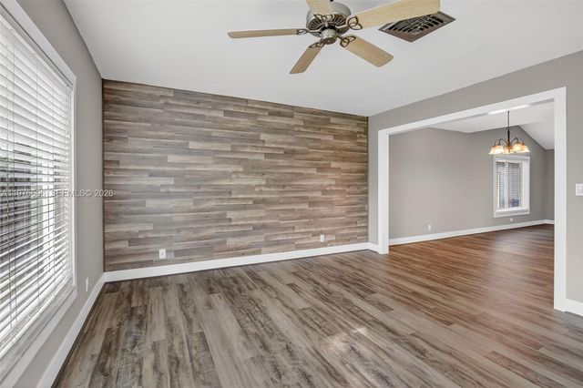 11120 NW 26th Pl, Sunrise, FL 33322