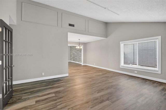 11120 NW 26th Pl, Sunrise, FL 33322