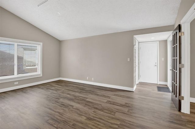 11120 NW 26th Pl, Sunrise, FL 33322