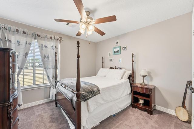 1840 Caroline Street, Dickinson, TX 77539