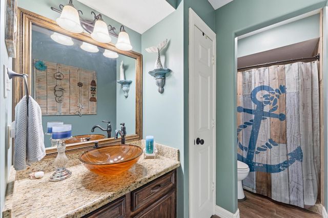 1840 Caroline Street, Dickinson, TX 77539