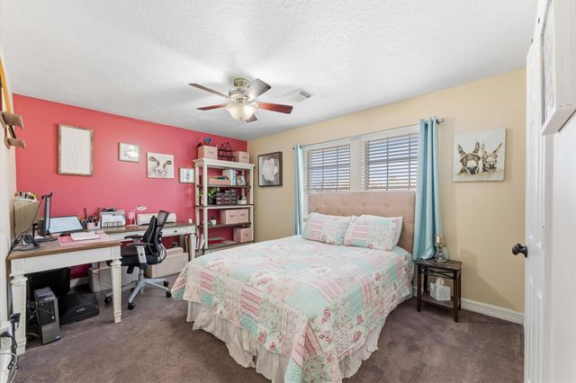 1840 Caroline Street, Dickinson, TX 77539