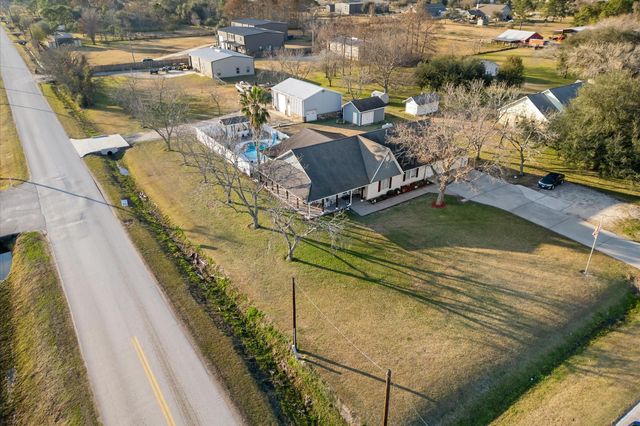 1840 Caroline Street, Dickinson, TX 77539