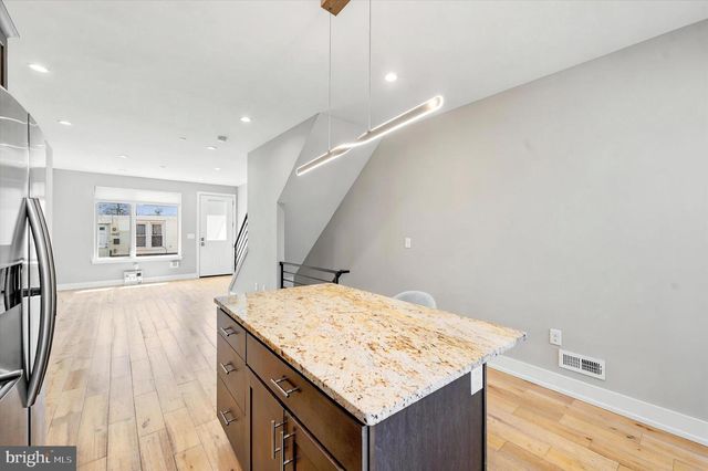 1446 S TAYLOR ST, Philadelphia, PA 19146