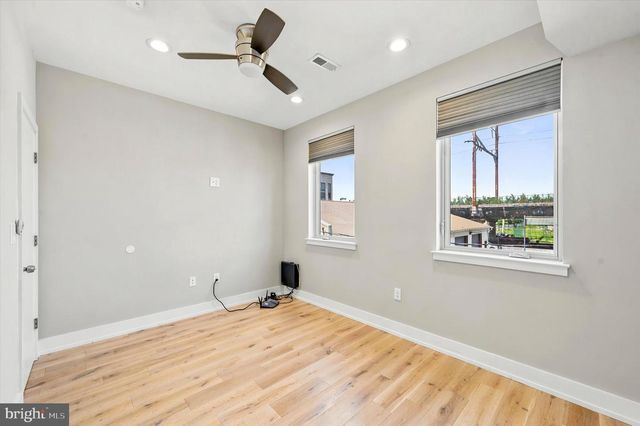 1446 S TAYLOR ST, Philadelphia, PA 19146