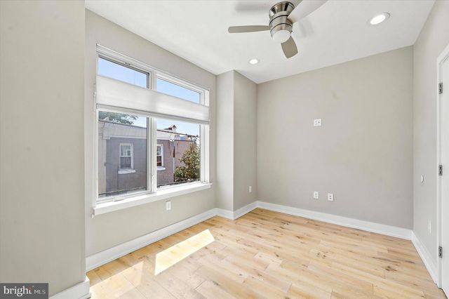 1446 S TAYLOR ST, Philadelphia, PA 19146