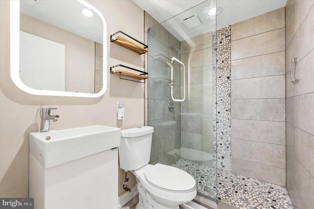 1446 S TAYLOR ST, Philadelphia, PA 19146