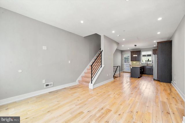 1446 S TAYLOR ST, Philadelphia, PA 19146