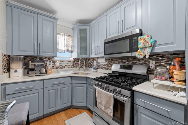 16934 144th Road, Jamaica, NY 11434