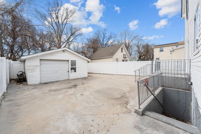 16934 144th Road, Jamaica, NY 11434
