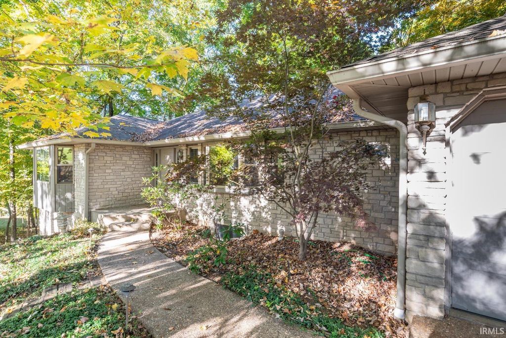 3504 S Ashwood Drive, Bloomington, IN 47401