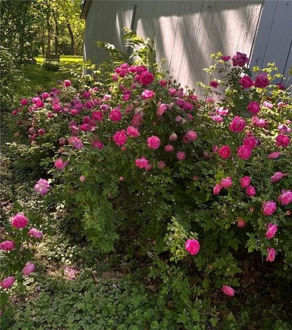 2304 Maple Avenue, Leavenworth, KS 66048