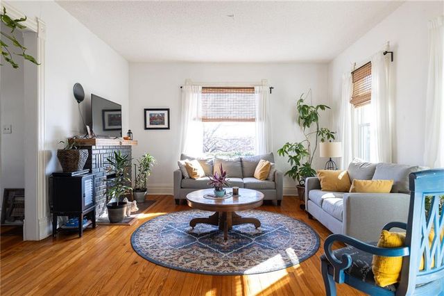 2304 Maple Avenue, Leavenworth, KS 66048