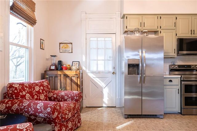 2304 Maple Avenue, Leavenworth, KS 66048