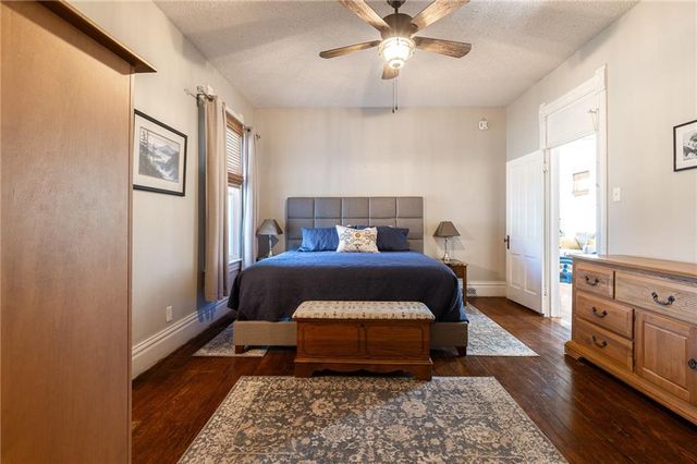 2304 Maple Avenue, Leavenworth, KS 66048