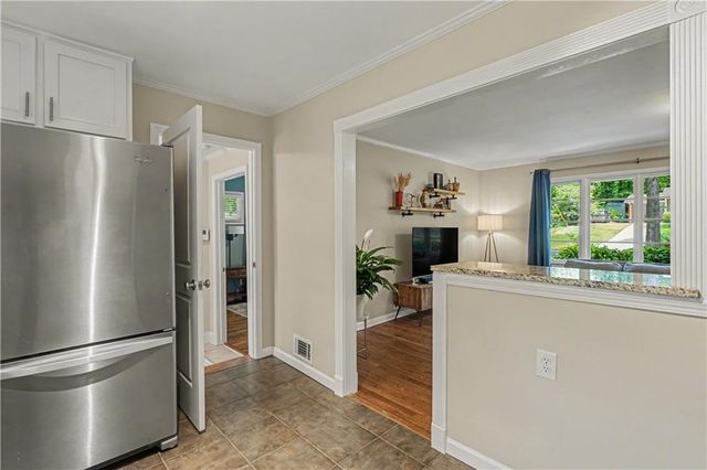 840 Vista Way, Decatur, GA 30033