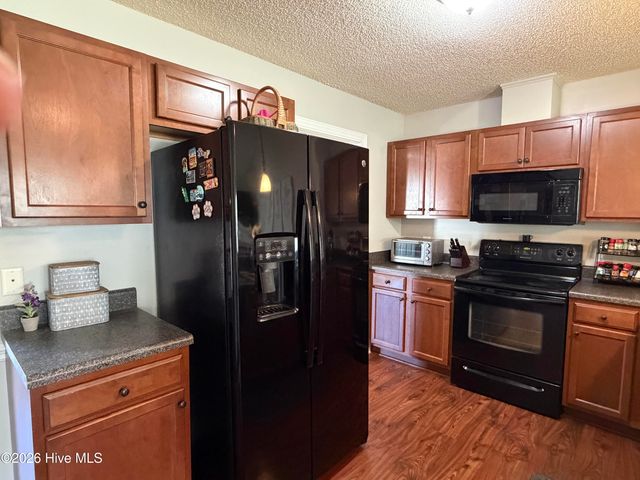 2333 Sadler Drive B, Winterville, NC 28590