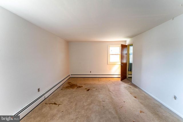 632 CAROLINE DR, Norristown, PA 19401