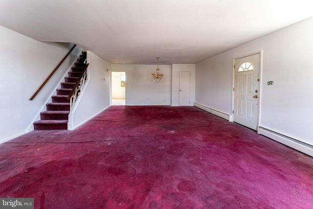 632 CAROLINE DR, Norristown, PA 19401