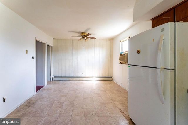 632 CAROLINE DR, Norristown, PA 19401