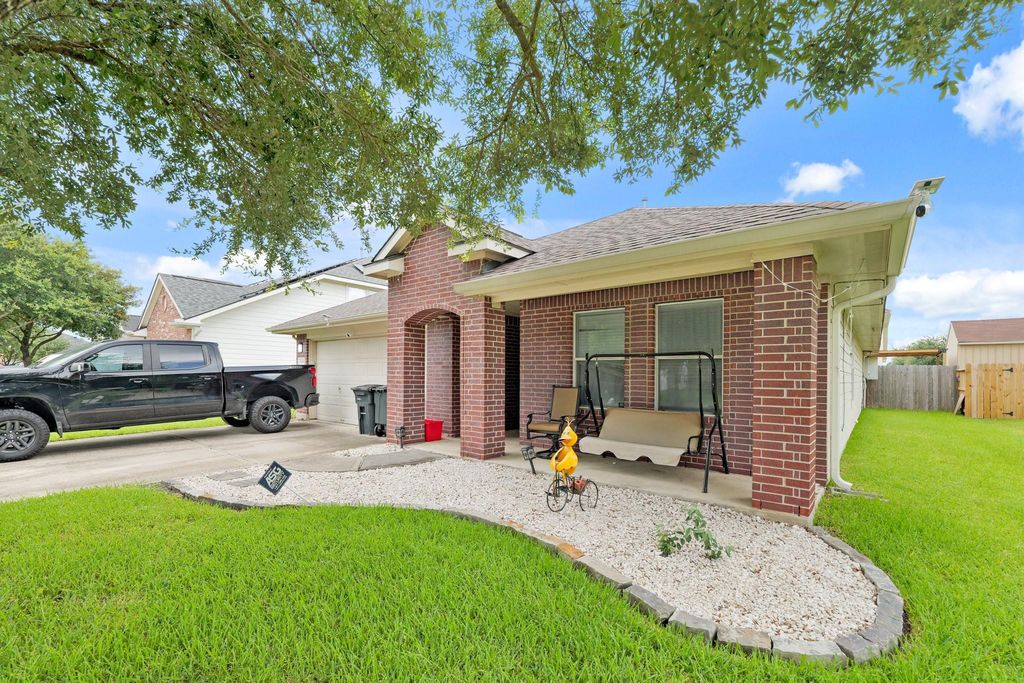 15010 Sunset Villa Court, Humble, TX 77396
