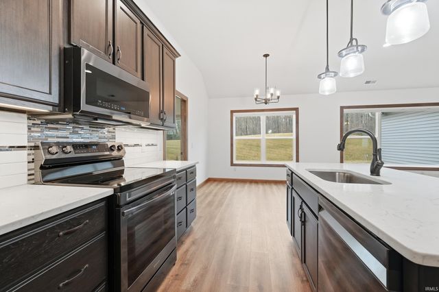 13673 Copper Strike Pass, Fort Wayne, IN 46845