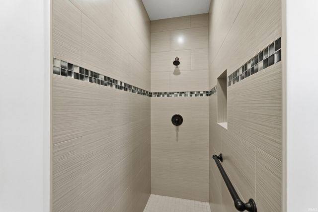 13673 Copper Strike Pass, Fort Wayne, IN 46845