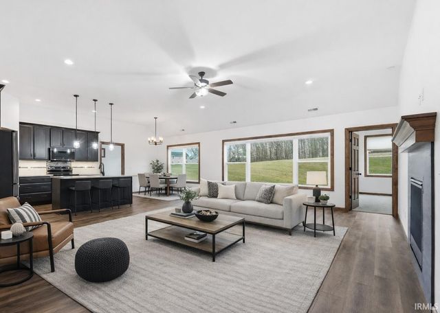 13673 Copper Strike Pass, Fort Wayne, IN 46845