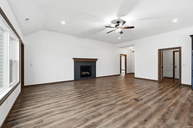 13673 Copper Strike Pass, Fort Wayne, IN 46845