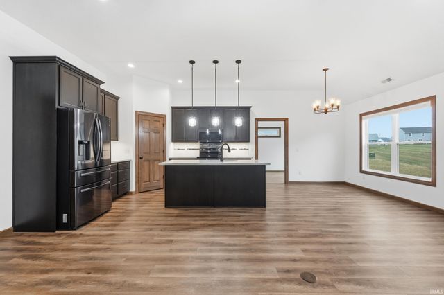 13673 Copper Strike Pass, Fort Wayne, IN 46845