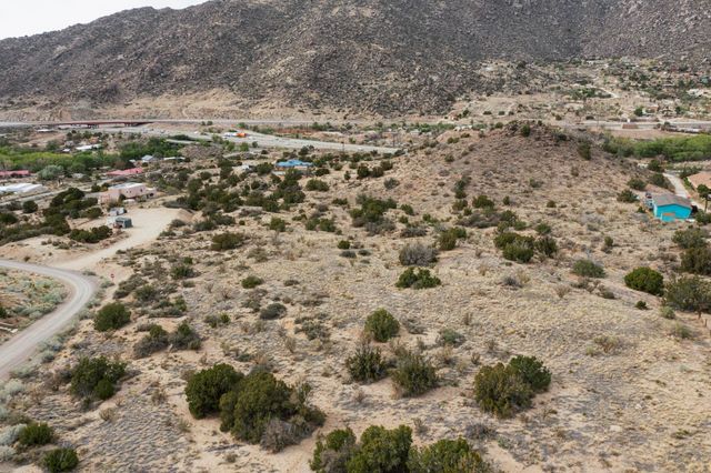 10 Golden Hills Drive SE, Albuquerque, NM 87123