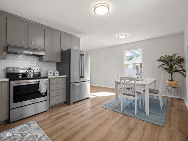 2859 Easy Street, Newport, NC 28570