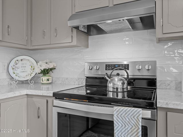 2859 Easy Street, Newport, NC 28570